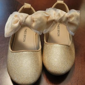 Bow-tiful girls glitter gold dress shoes sz10 toddler